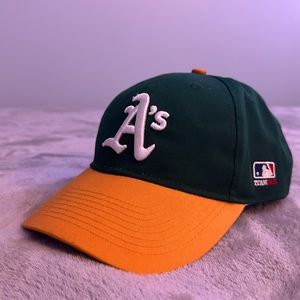 Oakland A’s baseball cap, streetwear, baseball, sports, official merchandise.